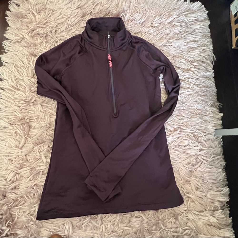 Nike sweatshirt